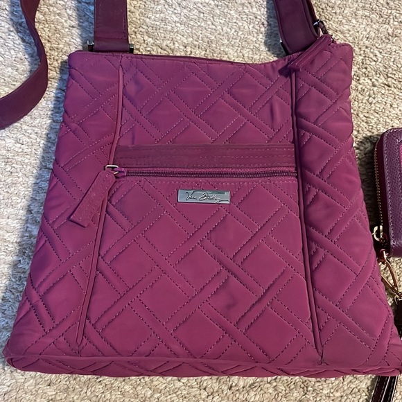 Vera Bradley Crossbody Bag and Matching Wallet - Picture 2 of 11